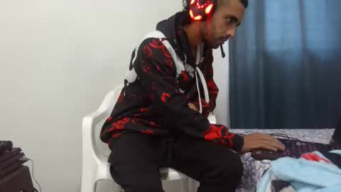 mike_leonrey22 online show from November 15, 7:15 pm