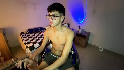 Mike Pineapple online show from October 7, 4:41 am