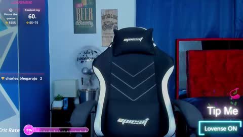 Snapshot of mike_shelby21 chatting on October 14, 1:19 am mike_shelby21 online show from October 14, 1:19 am