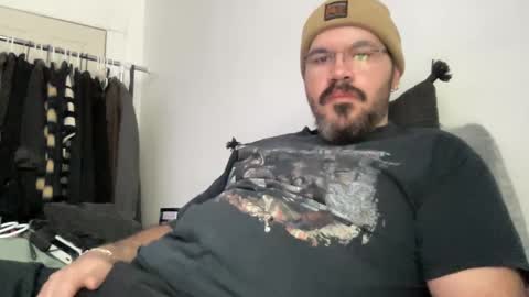 mikeatron2000 online show from January 6, 8:28 pm