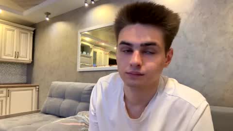 Former online show from January 8, 10:32 am