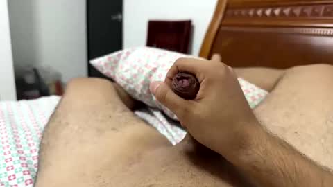 MikeHot Latin online show from February 1, 4:46 am