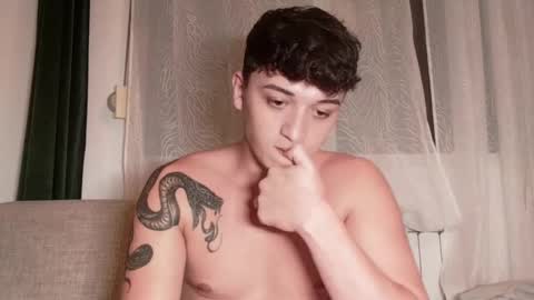 Snapshot of mikelaur chatting on October 9, 6:35 pm MikeLaur online show from October 9, 6:35 pm