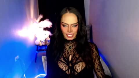 Mistress MikeyAlawi online show from May 21, 10:55 am