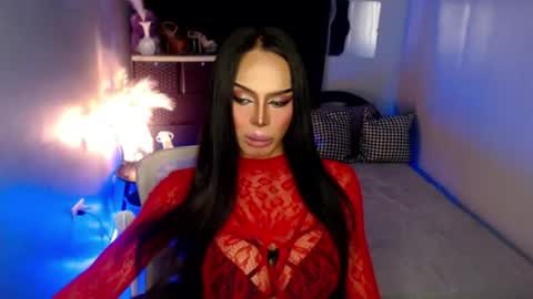 Mistress MikeyAlawi online show from May 18, 6:52 am