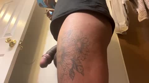 Snapshot of mikeyblunt chatting on January 4, 7:13 am mikeyblunt online show from January 4, 7:13 am