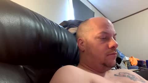 mikeylikesit2222 online show from December 2, 5:22 pm