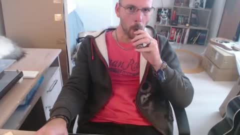 Snapshot of mikmik91 chatting on October 22, 10:07 am mikmik91 online show from October 22, 10:07 am