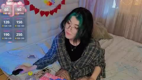 Snapshot of miko_meow chatting on September 26, 8:44 am Miko online show from September 26, 8:44 am
