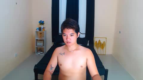 mikoanderson online show from October 31, 2:06 pm