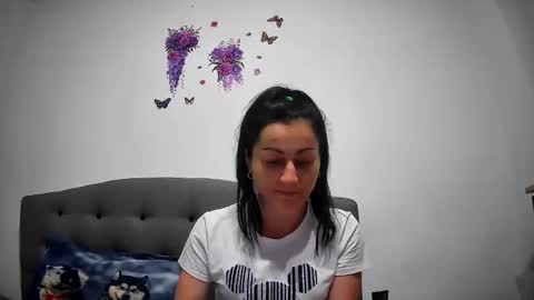 Mikyloveu online show from June 10, 3:22 pm