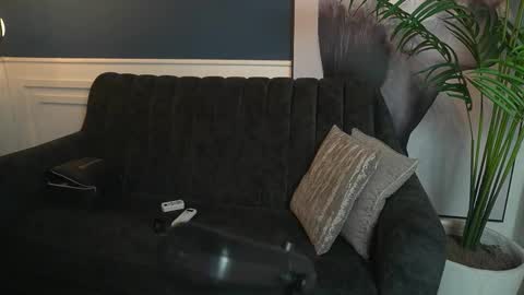 Mila and Nia  online show from March 14, 3:43 am