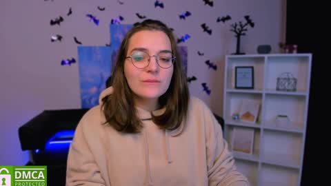 Mila online show from December 4, 12:24 am