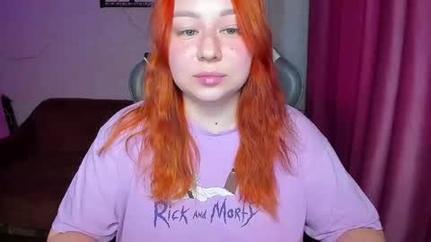 Snapshot of mila_foxxxy chatting on September 19, 8:51 am Mila shy sensual person  online show from September 19, 8:51 am