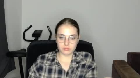 mila_keyy online show from May 30, 9:13 pm