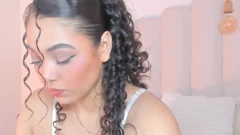 mila_stark333 online show from November 29, 9:50 am