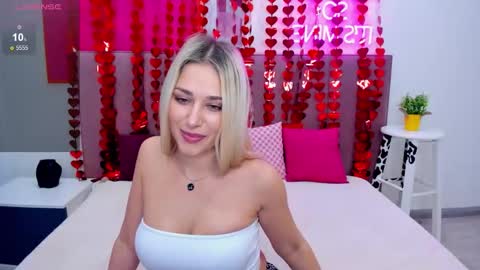 Mila online show from February 6, 1:31 am