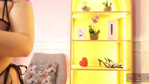 milacrave online show from February 24, 12:30 pm