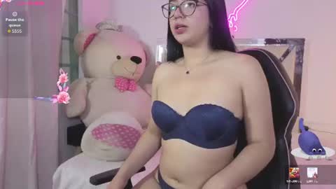 milah_tay online show from June 16, 11:47 am
