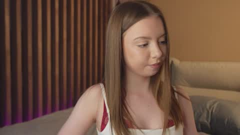 Mila online show from March 26, 3:28 pm