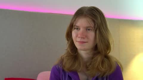 Mila online show from March 19, 8:03 pm