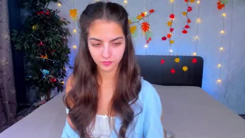 Milana online show from November 18, 8:28 am