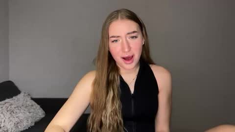 Milana online show from March 4, 7:11 pm