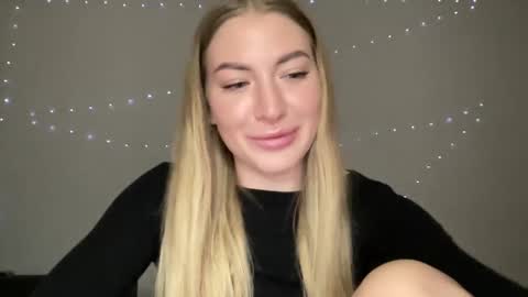 Milana online show from December 30, 7:21 pm