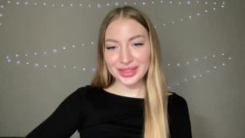 Milana online show from December 9, 6:46 pm