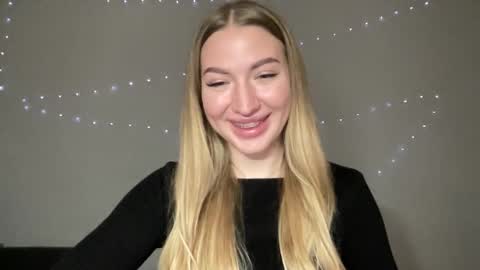 Milana online show from December 26, 11:54 am