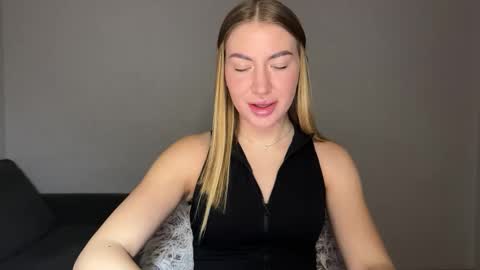 Milana online show from February 9, 5:54 pm