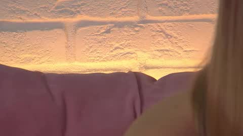 MilanaBalmain online show from October 14, 4:37 am