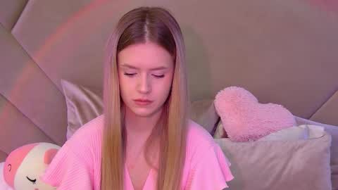 MilanaBalmain online show from October 21, 4:10 pm