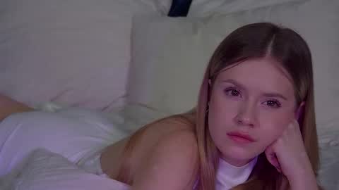 MilanaBalmain online show from November 11, 5:42 am