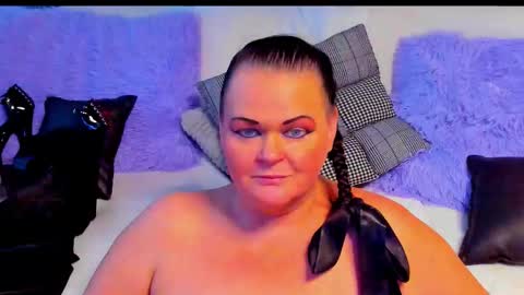 Lana online show from November 16, 1:24 pm