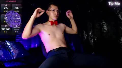 milandavid1 online show from April 17, 9:50 pm