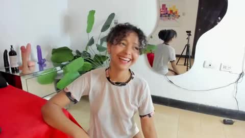 milanx2 online show from February 28, 9:12 pm