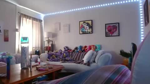 Mila online show from February 28, 3:05 pm