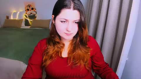 milenafiery online show from July 12, 7:28 pm