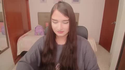 Miley online show from March 5, 3:21 pm