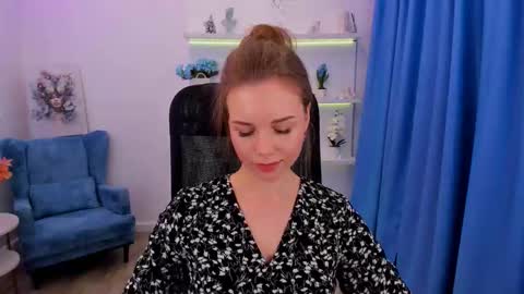 mileygloss online show from November 16, 1:57 pm