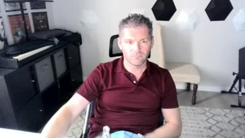 milf_hunter567 online show from October 19, 7:18 pm