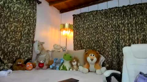 Nakary Bustamante online show from November 23, 11:25 pm