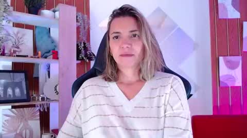 Sara  online show from July 28, 2:13 pm