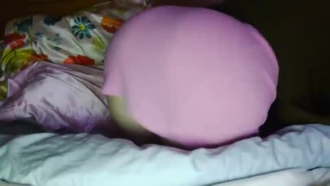 Snapshot of milfytitts chatting on September 30, 11:53 am MilfyTitts online show from September 30, 11:53 am