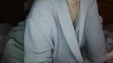 Snapshot of milfytitts chatting on October 11, 12:43 pm MilfyTitts online show from October 11, 12:43 pm