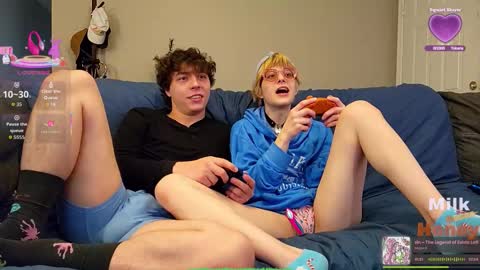 MilkandHoney online show from January 8, 9:31 pm