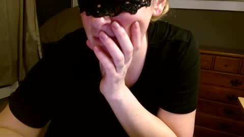 milking_daddi online show from March 4, 1:01 am