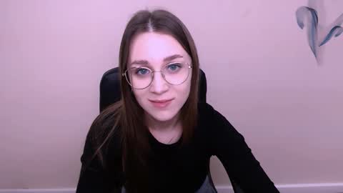 Milla online show from December 15, 9:05 am