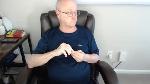 millenium0129 online show from April 16, 5:24 pm